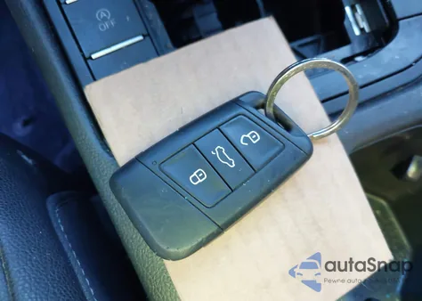 2019 Volkswagen Jetta 1.4T R-Line/1.4T S/1.4T Se from USA, damaged, VIN 3VWC57BU1KM187012